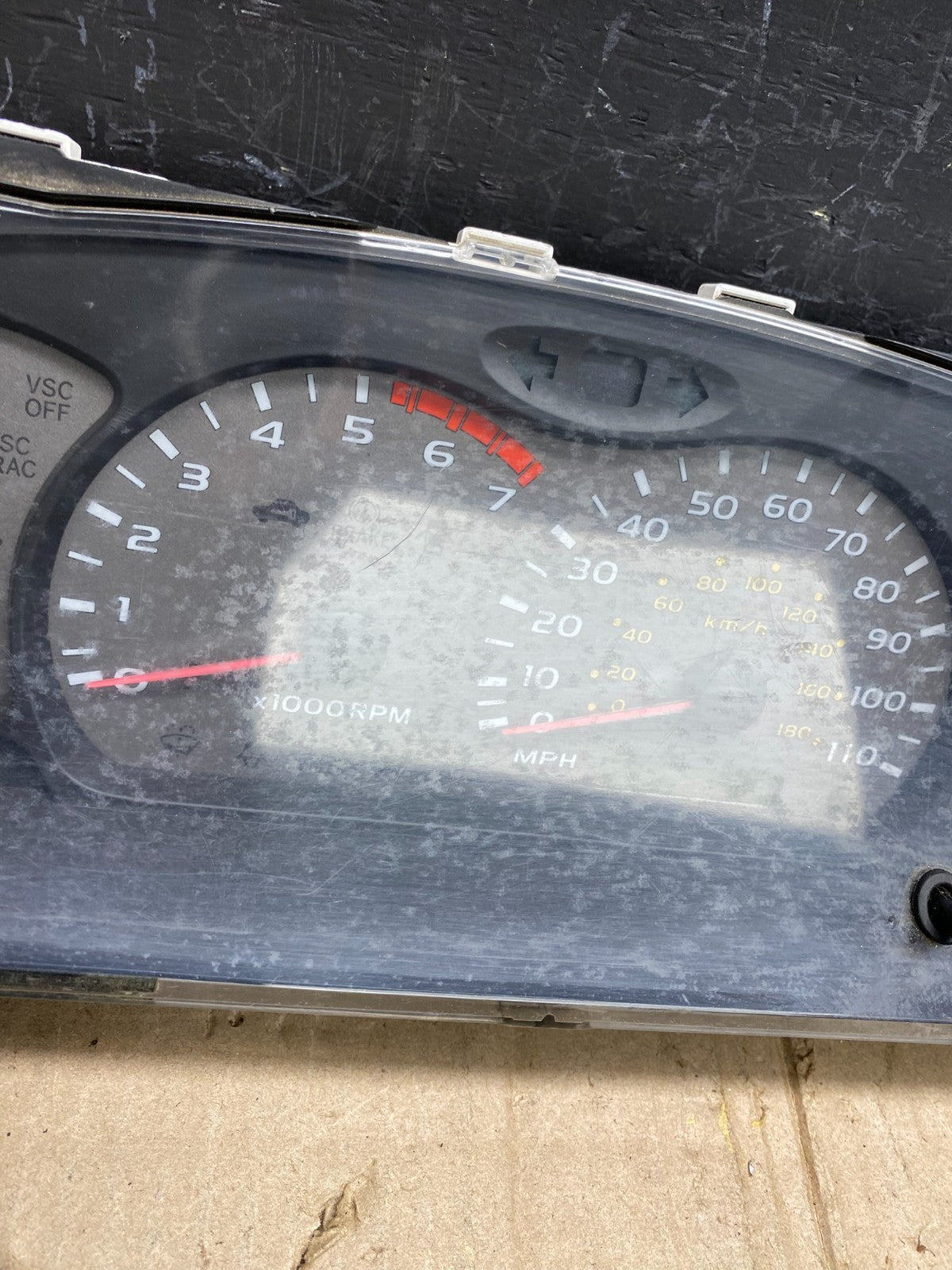 2001 to 2004 Toyota Sequoia Speedometer Insrument Gauge Cluster AB9071 DG1