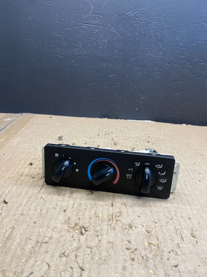 1998 to 2011 Ford Crown Victoria Marquis A/C Heater Climate Control ab5705 DG0