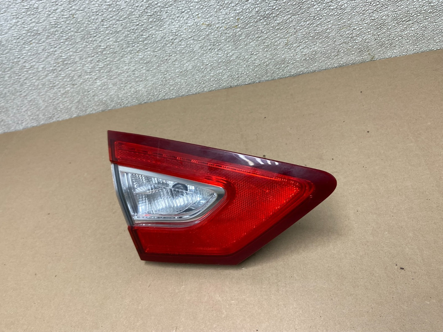 2013 to 2016 Ford Fusion Left Driver Side Tail Light Inner Oem AB4977 LK1