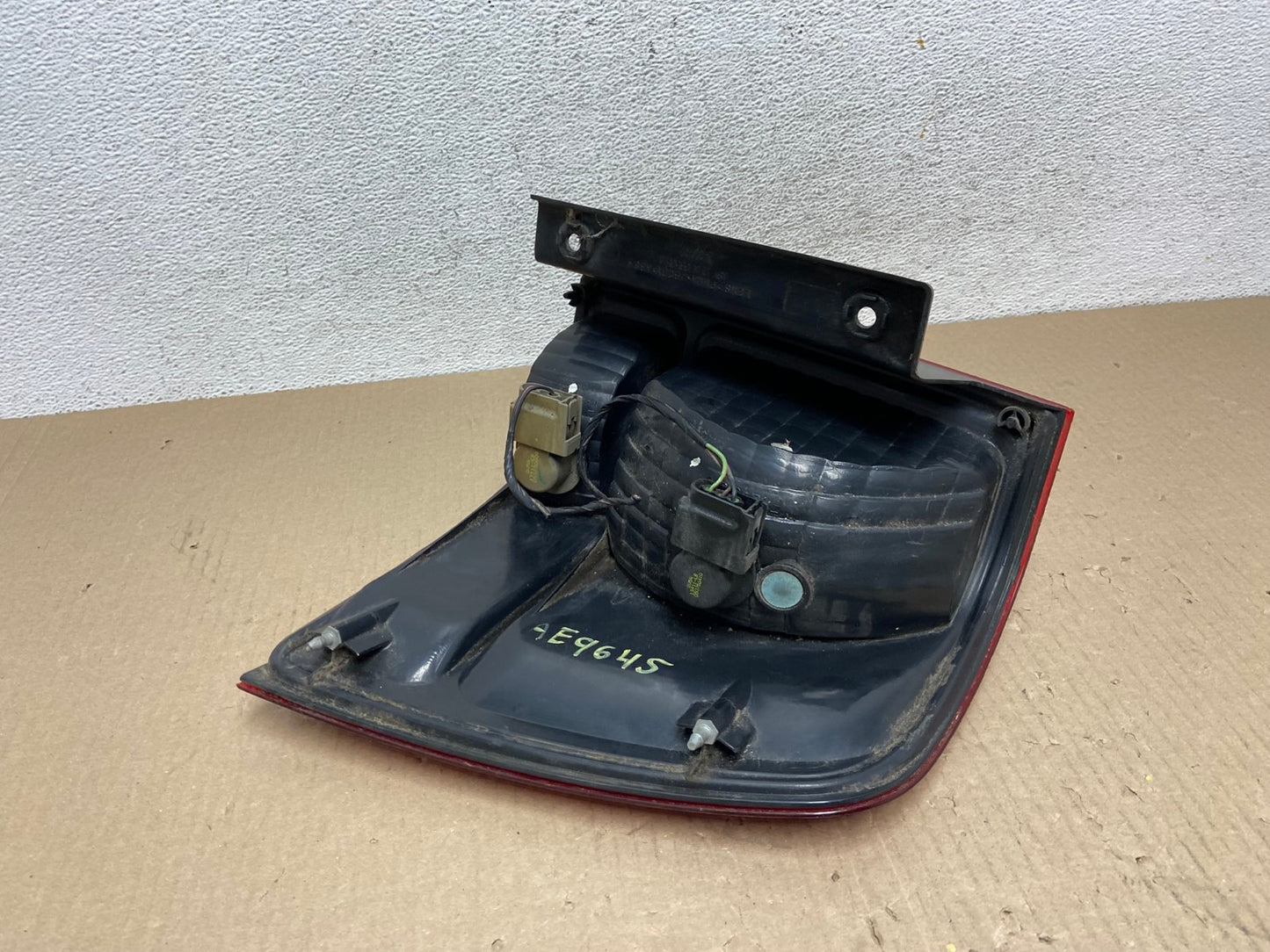2003 2004 2005 2006 Ford Expedition Left Driver Lh Tail light AE9645 LK5