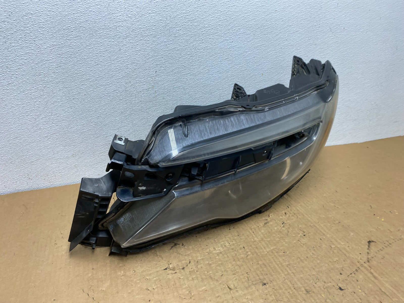 2016 to 2022 Honda Pilot Left Driver LH Halogen Headlight ac8163 DG2
