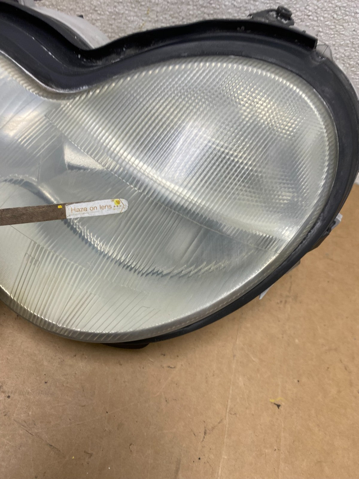 2001-2004 Mercedes-Benz C Class Halogen Left Driver Headlight Oem X4878 DW6