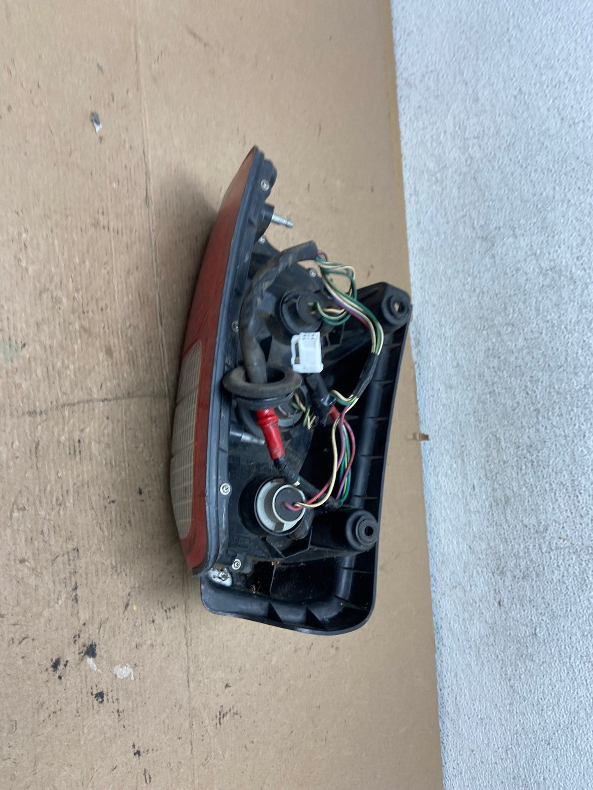 1996 to 2000 Toyota 4Runner Left Driver LH Side Tail Light AF5104 LK6
