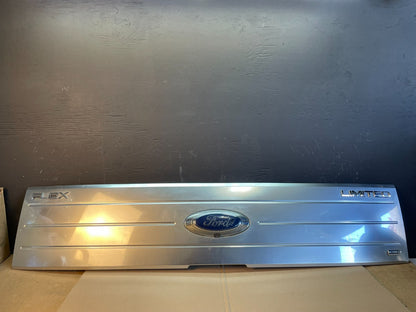 2009 to 2012 Ford Flex Trunk Lid Hatch Molding Trim Panel W/Camera ab7910 DG0