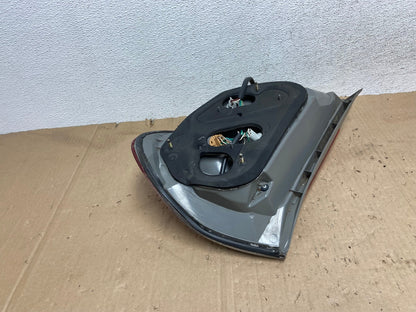 2005 to 2006 Toyota Camry Tail Light Left Driver Lh Side AE9269 LK5