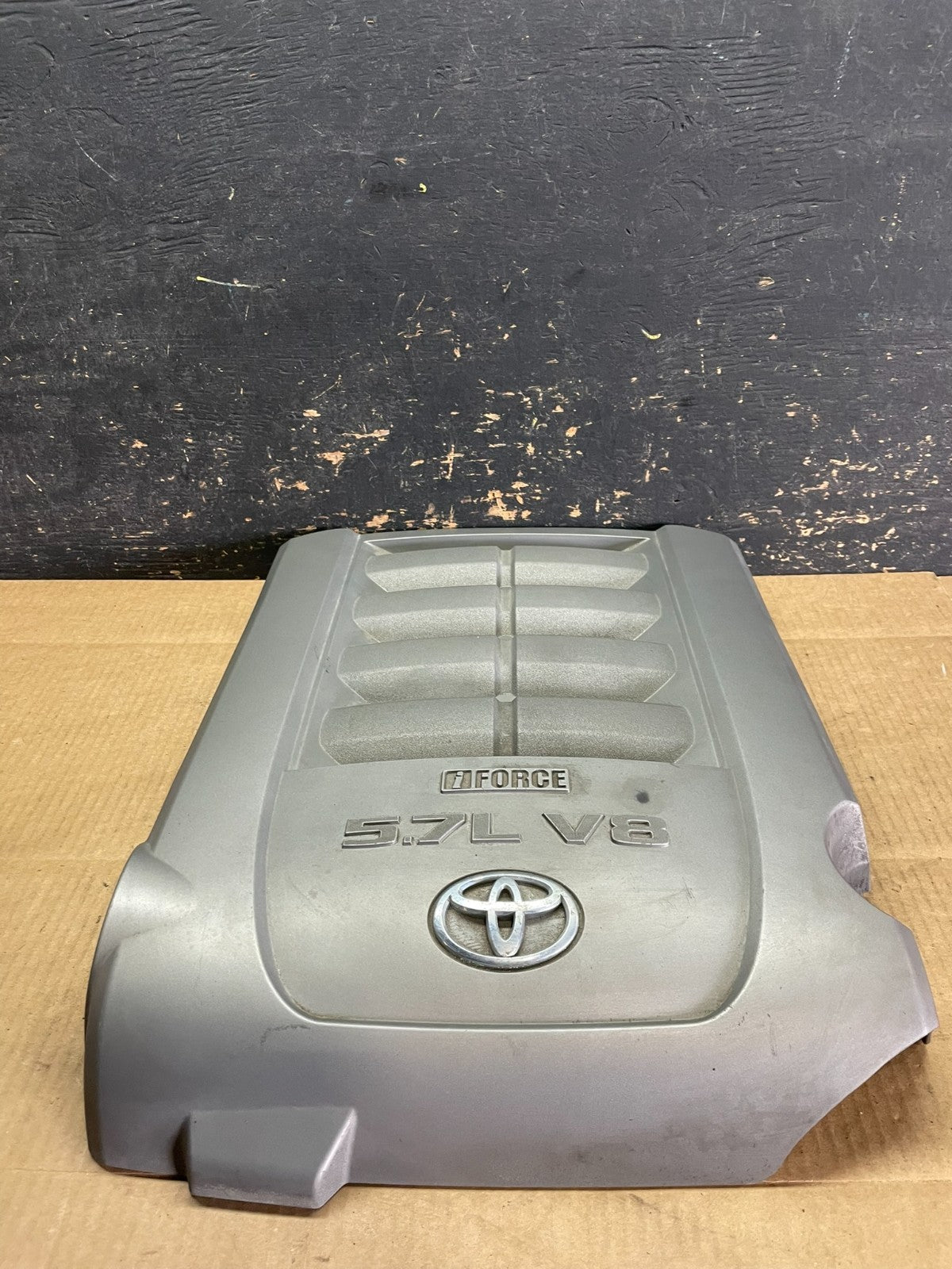 2000 to 2006 Toyota Tundra Sequoia 4.7 V8 Engine Motor Top Front Cover AA9205 DG3