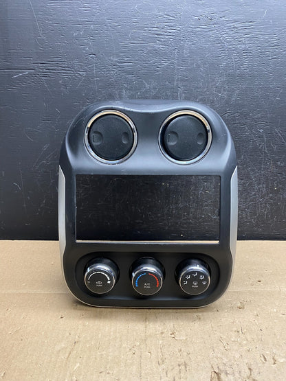 2011 to 2017 Jeep Compass Dash Climate Temperature Control Radio Bezel AC6724 DG0