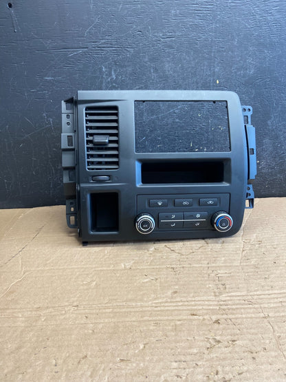 2012-2018 Nissan NV1500 Radio A/C Heat Temperature Climate Control AF2092 DW0