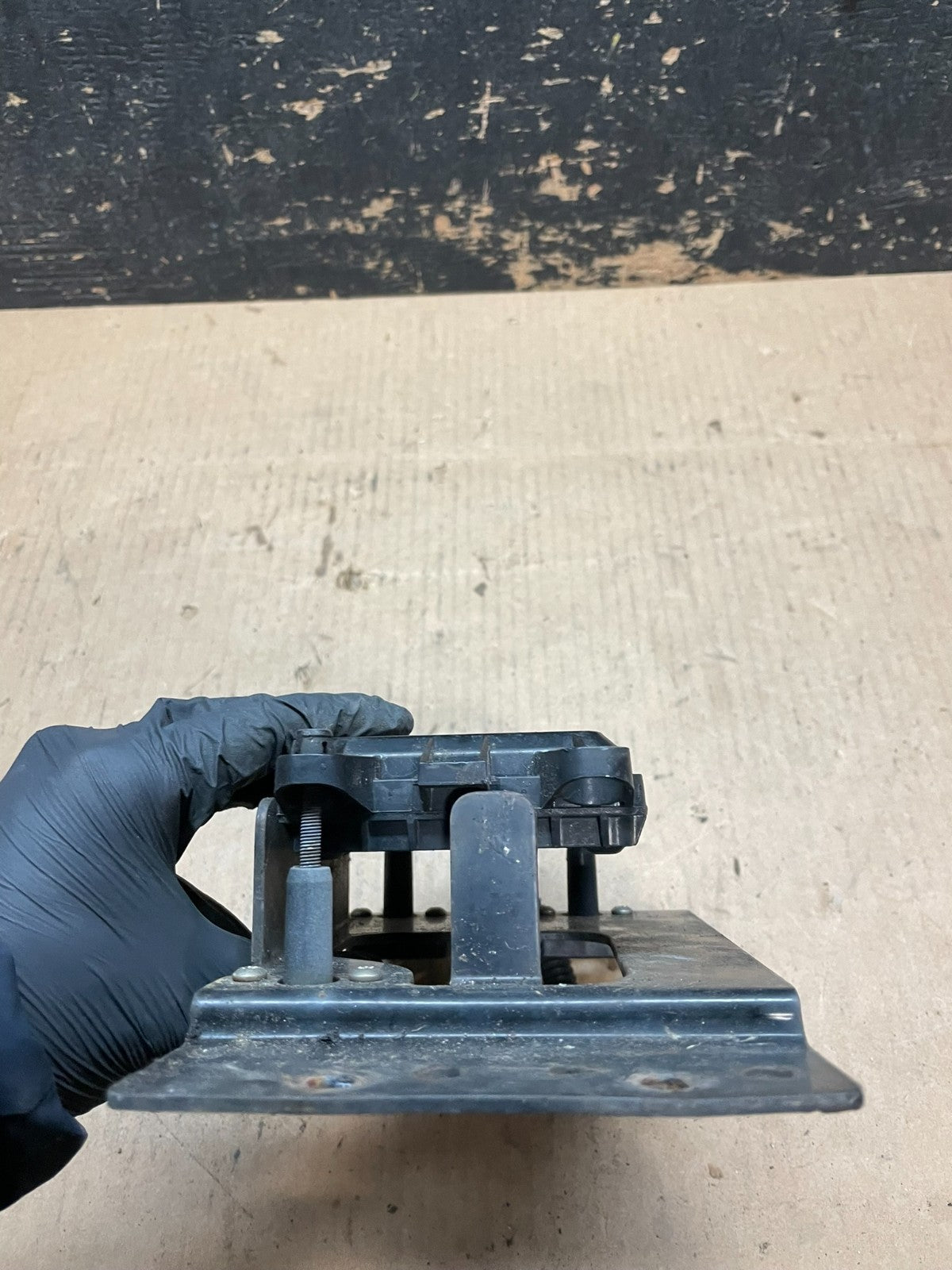 Bendix Paccar K096653H001 Wingman Front Radar Anti Collision Module AA2334 DG5