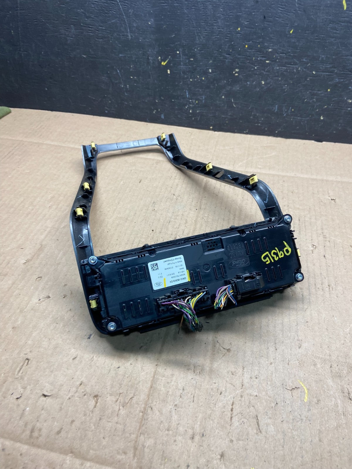 2018 to 2020 Ford EcoSport A/C AC Heater Climate Control Panel W/ Bezel p9315 DG6