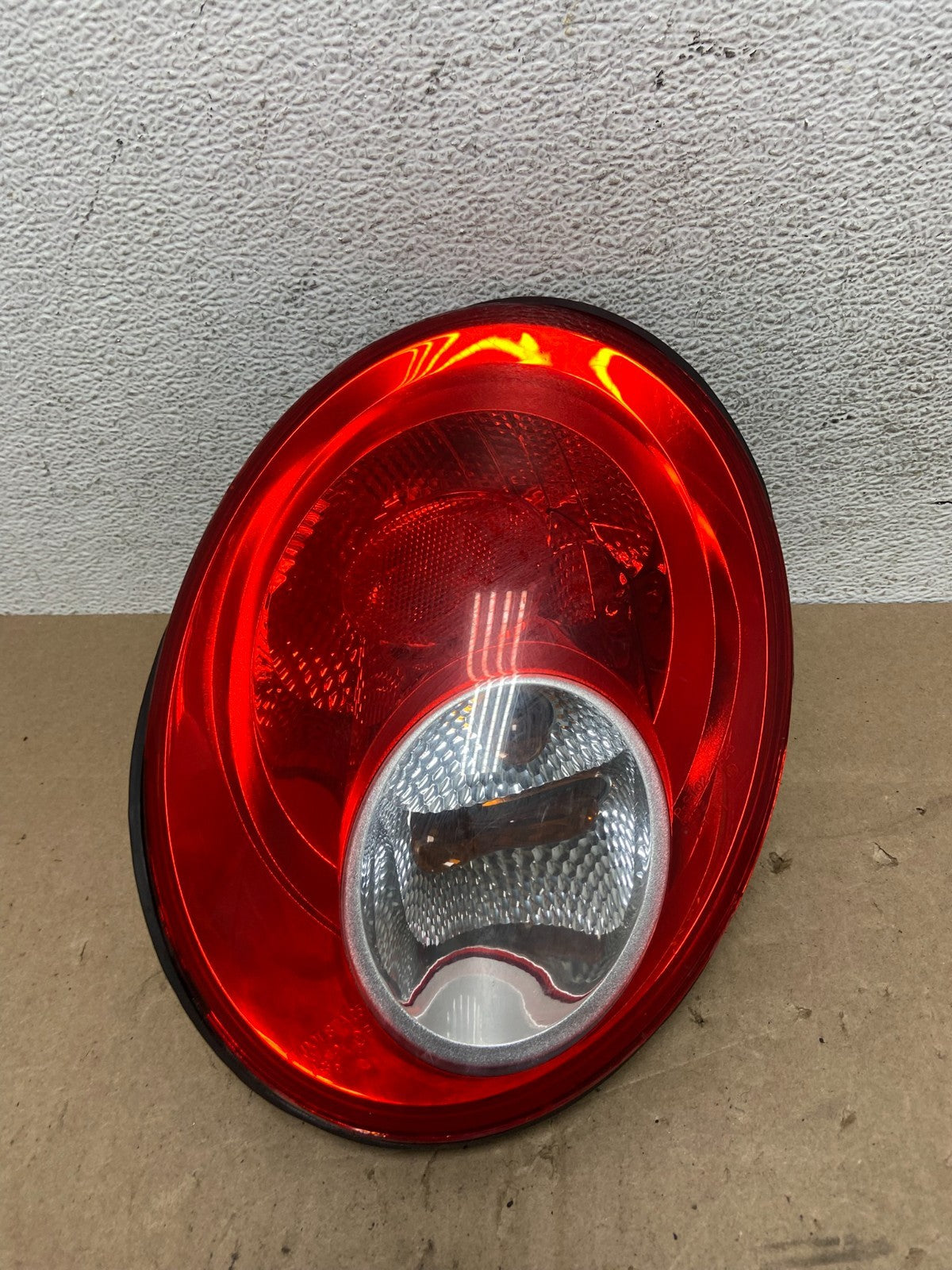 2006 - 2010 Volkswagen Beetle Right Passenger RH Side Tail Light ae6080 DG0