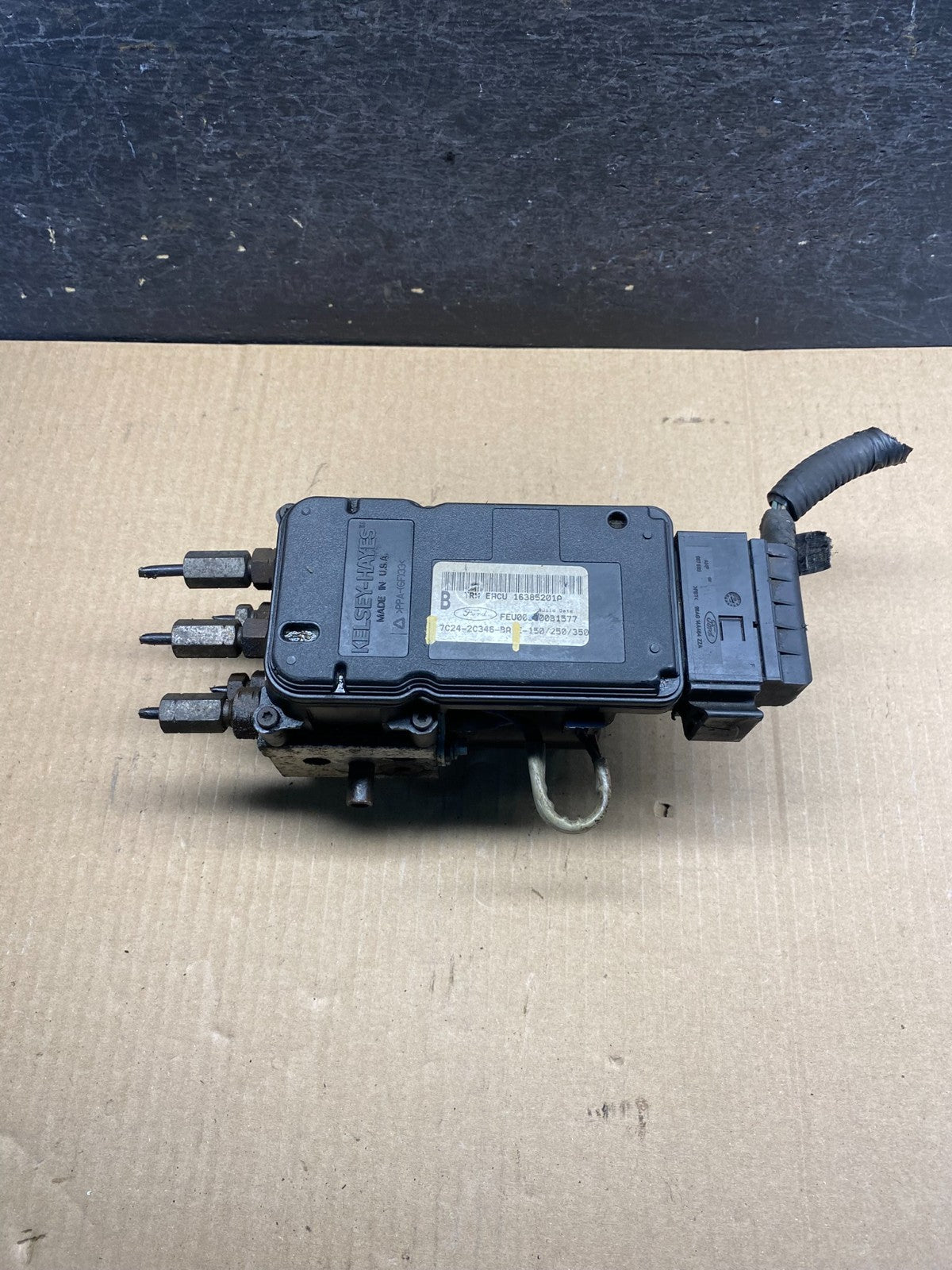 2006 2007 Ford E250 E350 Anti-Lock ABS Antilock Brake Pump AH1614 DG0