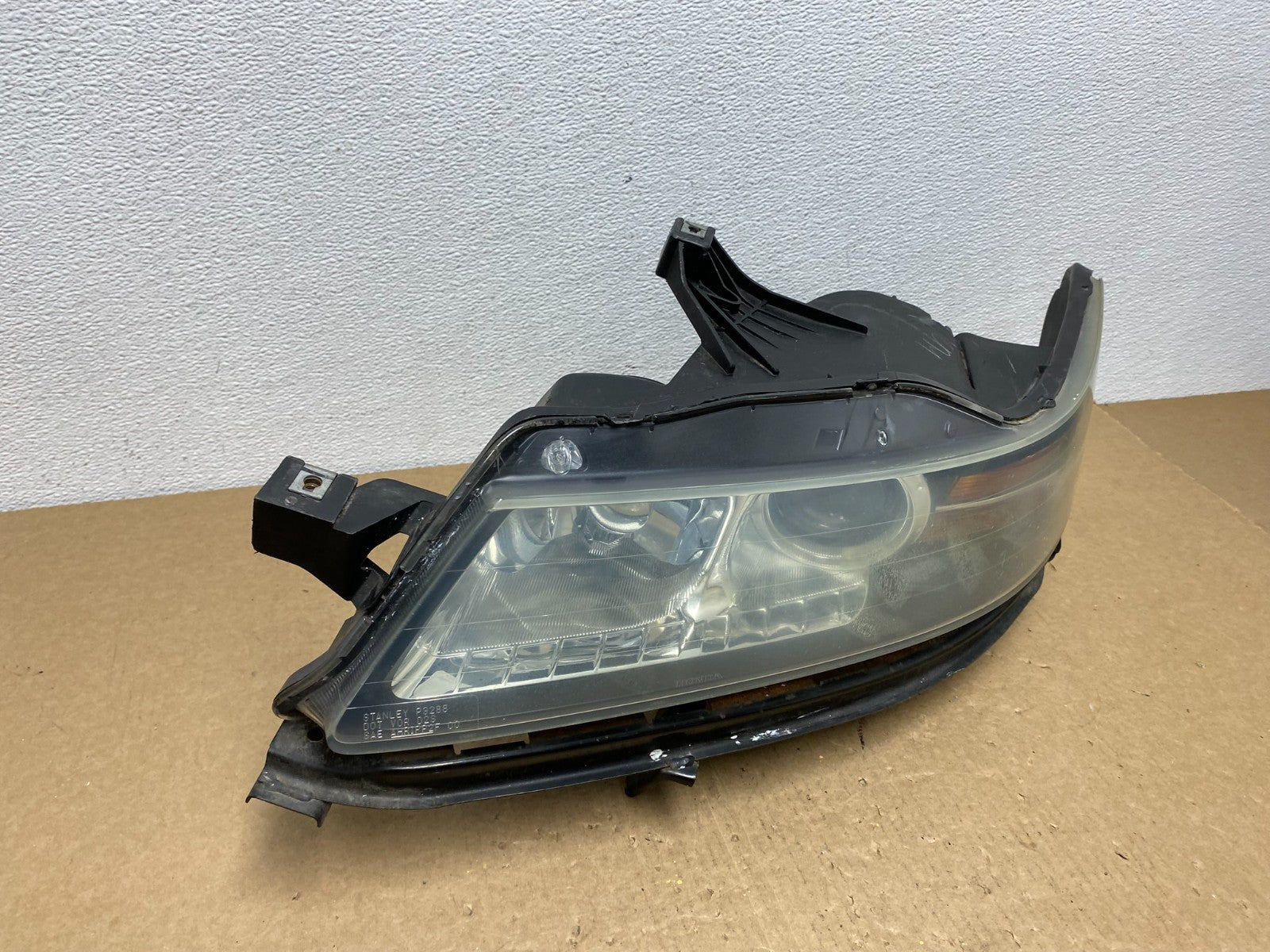 2004 2005 2006 Acura TL Headlight Left Driver LH Side Xenon HID AC1267 DW2