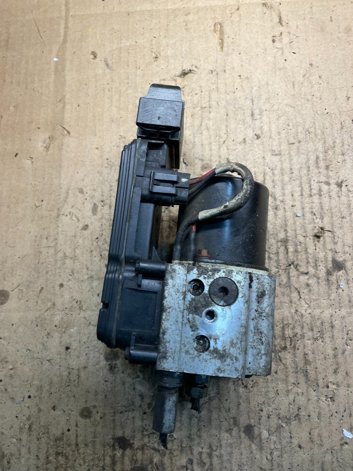 2006 2007 Ford E250 E350 Econoline Anti-Lock ABS Antilock Brake Pump w6801 DG1