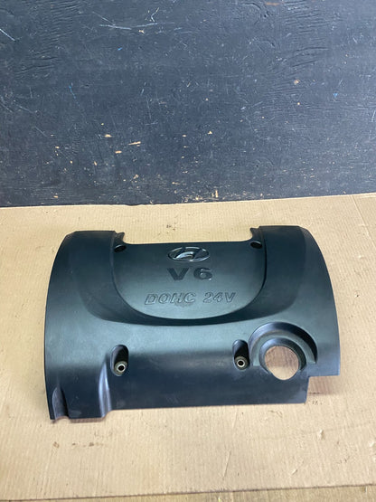 2002 to 2005 Hyundai Sonata 2.4L Engine Trim Cover OEM O7832 DG0