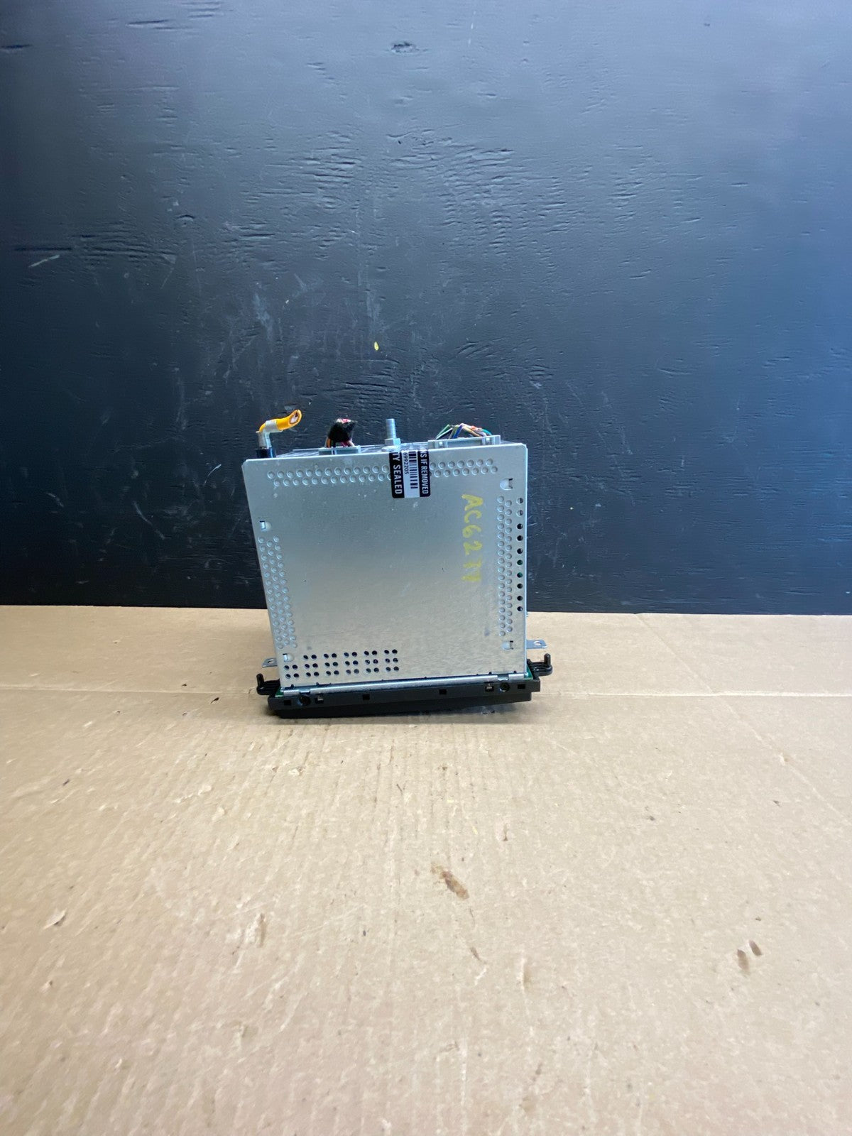 2004 2010 Ford F150 Radio Stereo Audio AM/FM ad1715 DG4