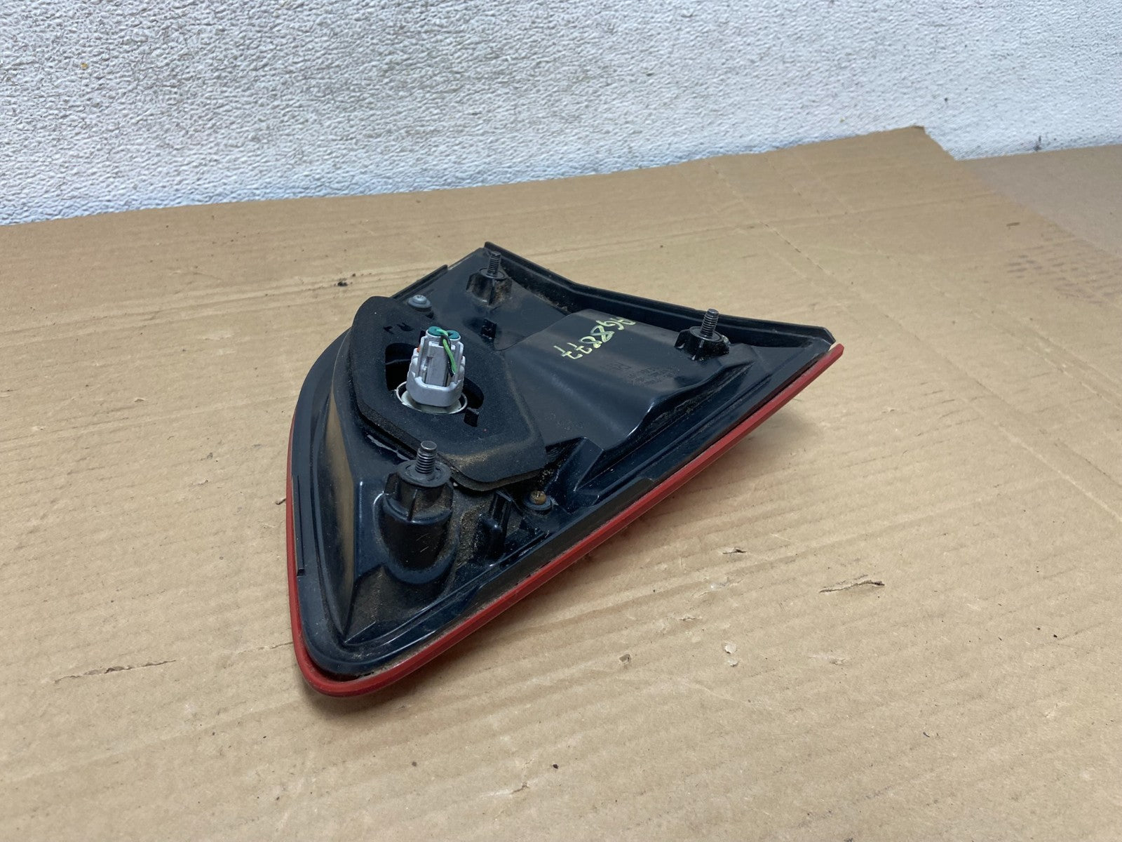 2017 - 2020 Nissan Pathfinder Right Passenger Tail light Inner AG8877 DW5
