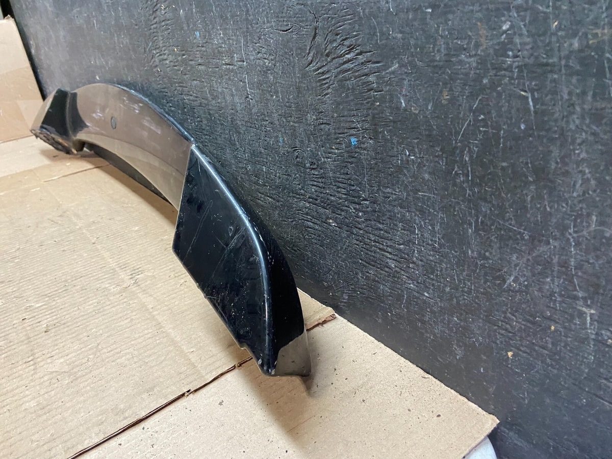 2008 to 2014 Land Rover LR2 Rear Trunk Tail Light Lift Gate Spoiler I7323 DG7