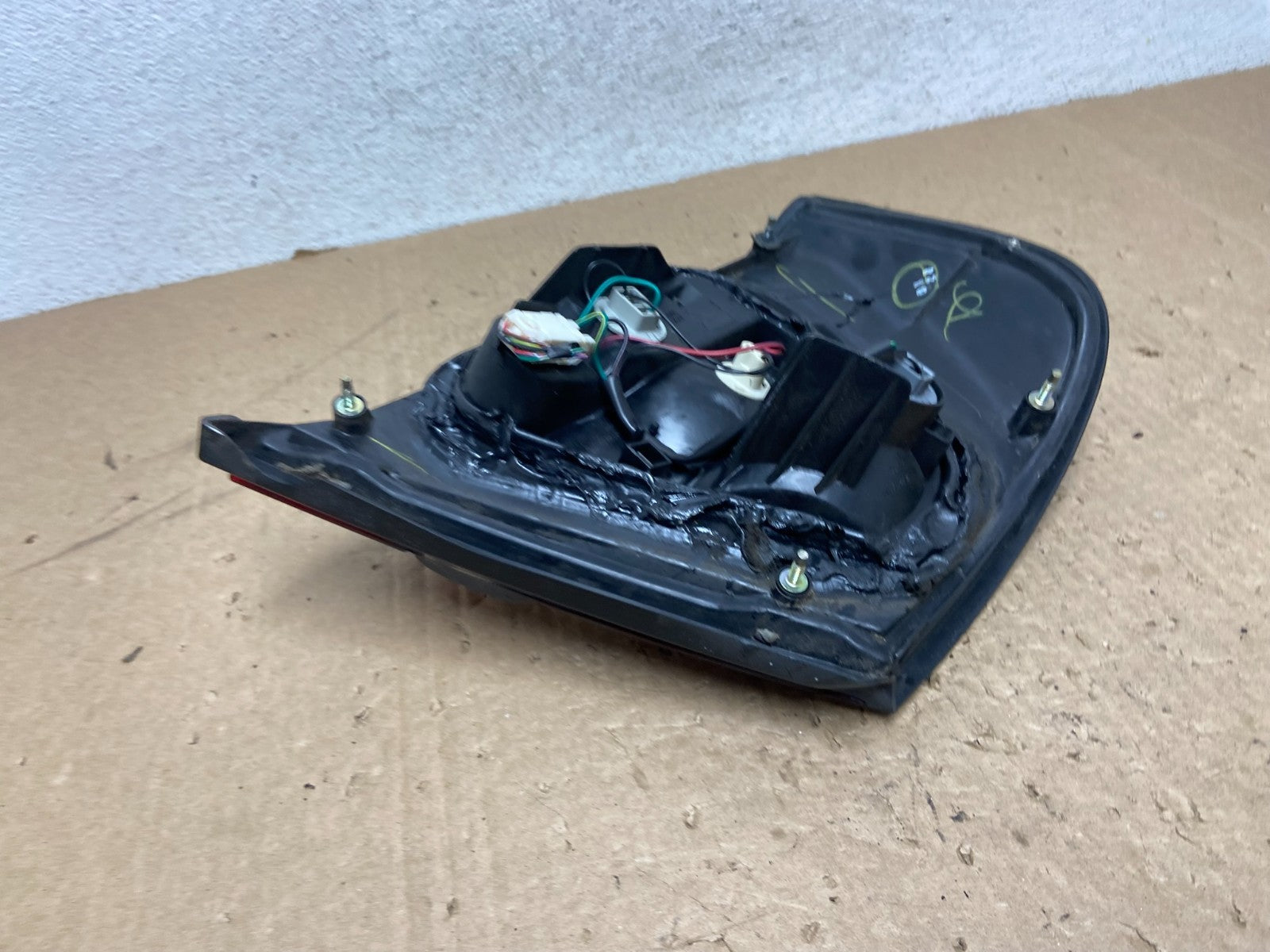 2000 to 2001 Nissan Altima Tail Light Right Passenger Rh Side AG139610