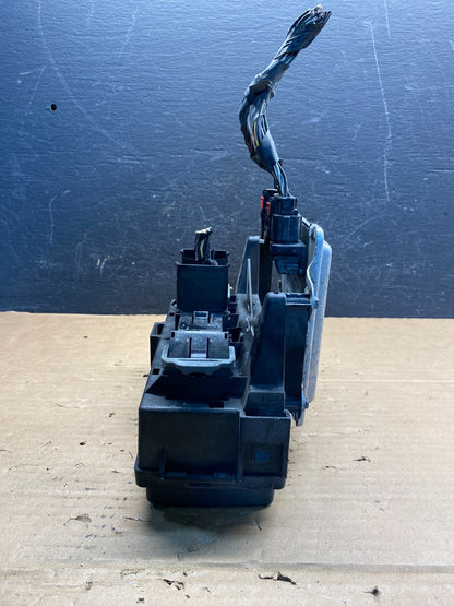2004 2005 Dodge Durango Fusebox Fuse Box Relay Body BCM Control Module ad7629 DG3