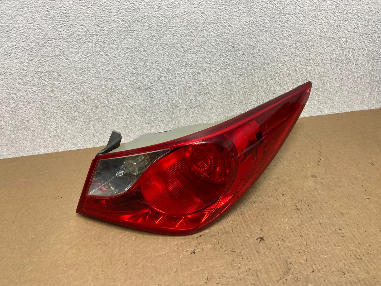 2011 2012 2013 Hyundai Sonata Right Passenger RH Tail Light AC1048 LK0