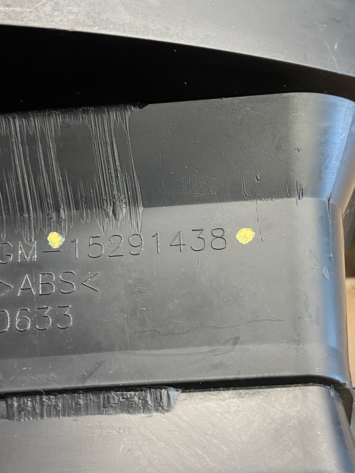 2008 to 2017 Buick Enclave Dash Center Air Vent AG0456 DG4