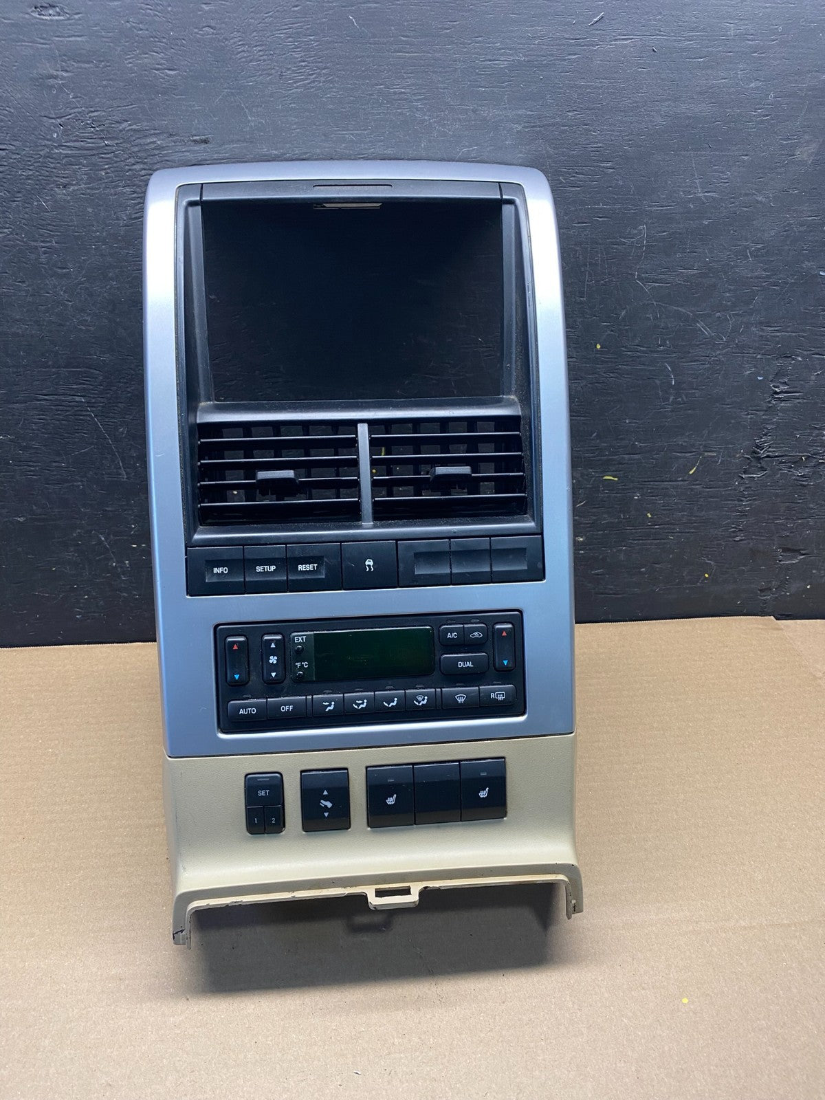 2006 - 2010 Ford Explorer Radio Heater Climate A/C Control Bezel Trim S2548 DG0