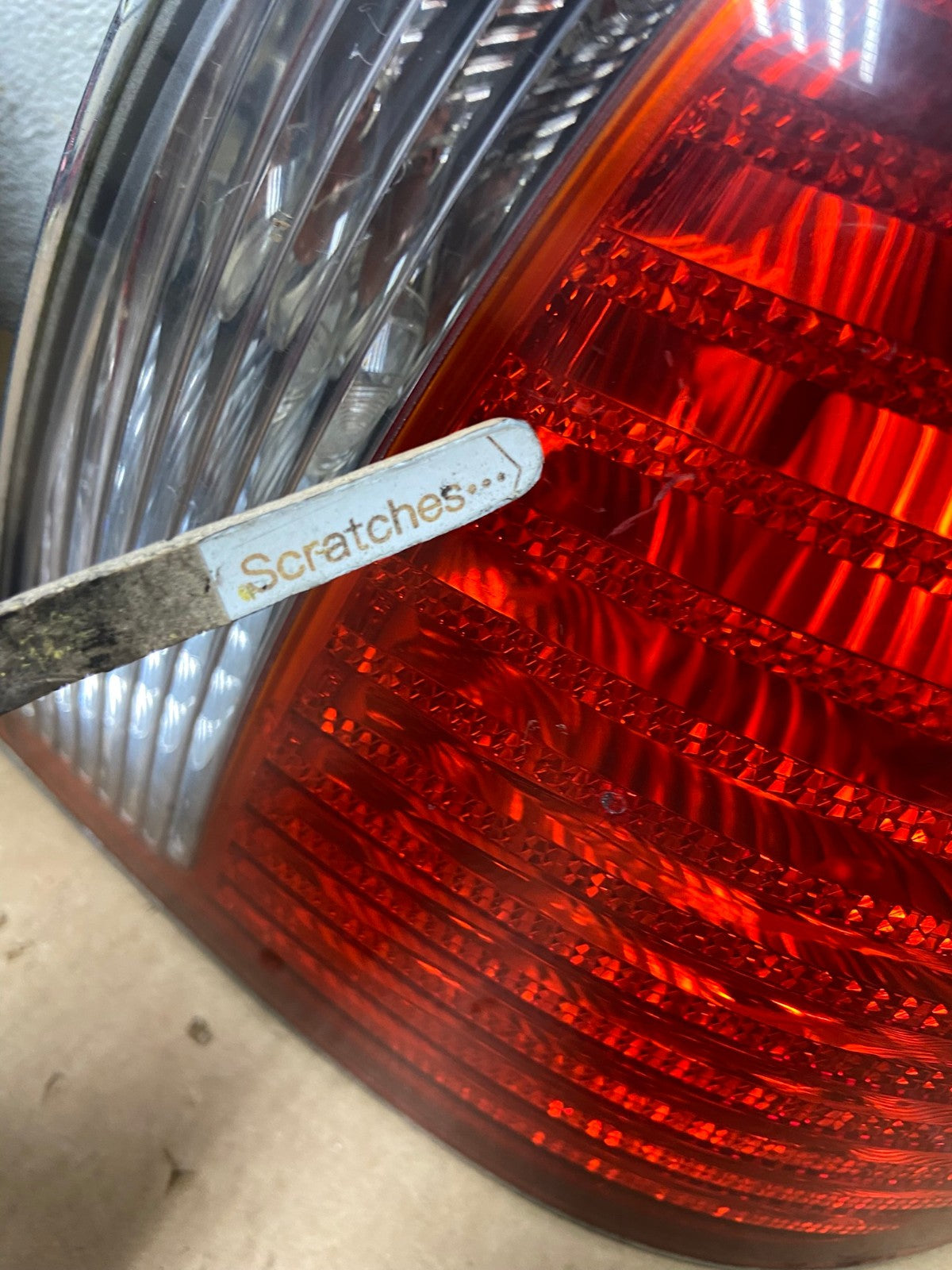 2004 2005 Hyundai XG350 XG Left+Right Tail Lights AI3362 LK4