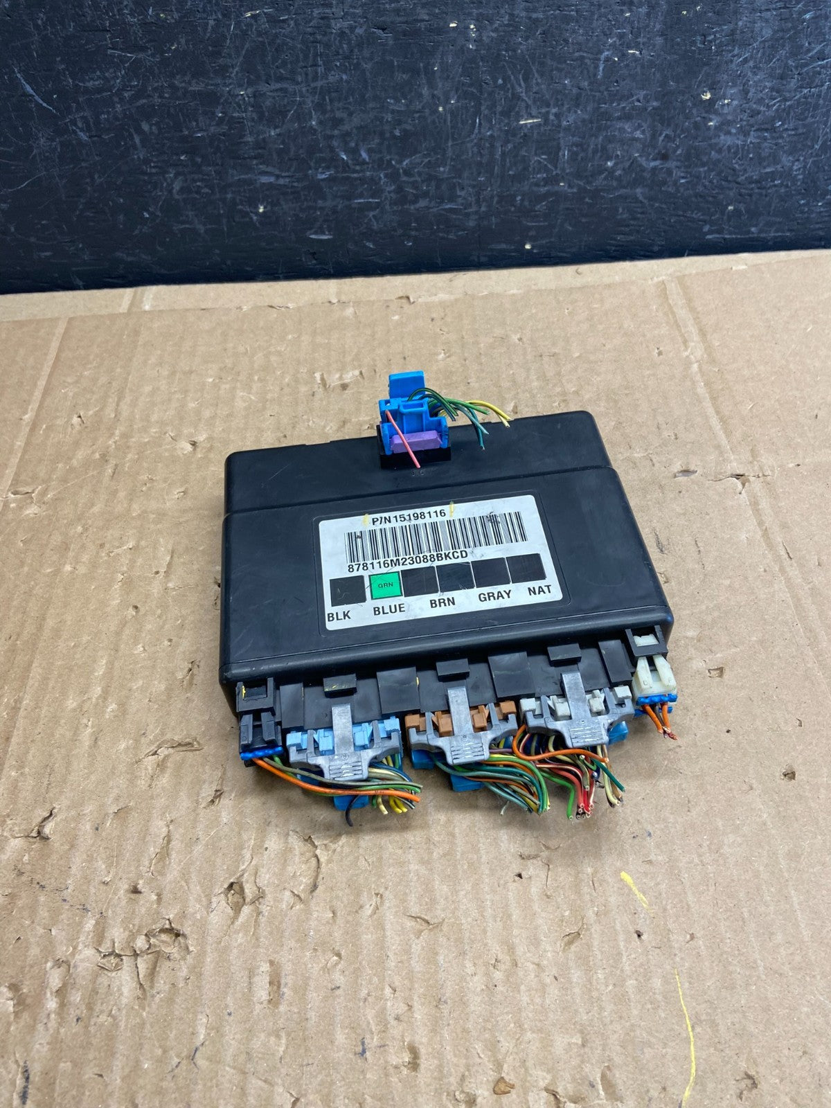 2003-2006 Silverado Suburban Tahoe Body Control BCM Module AD2311 DG3