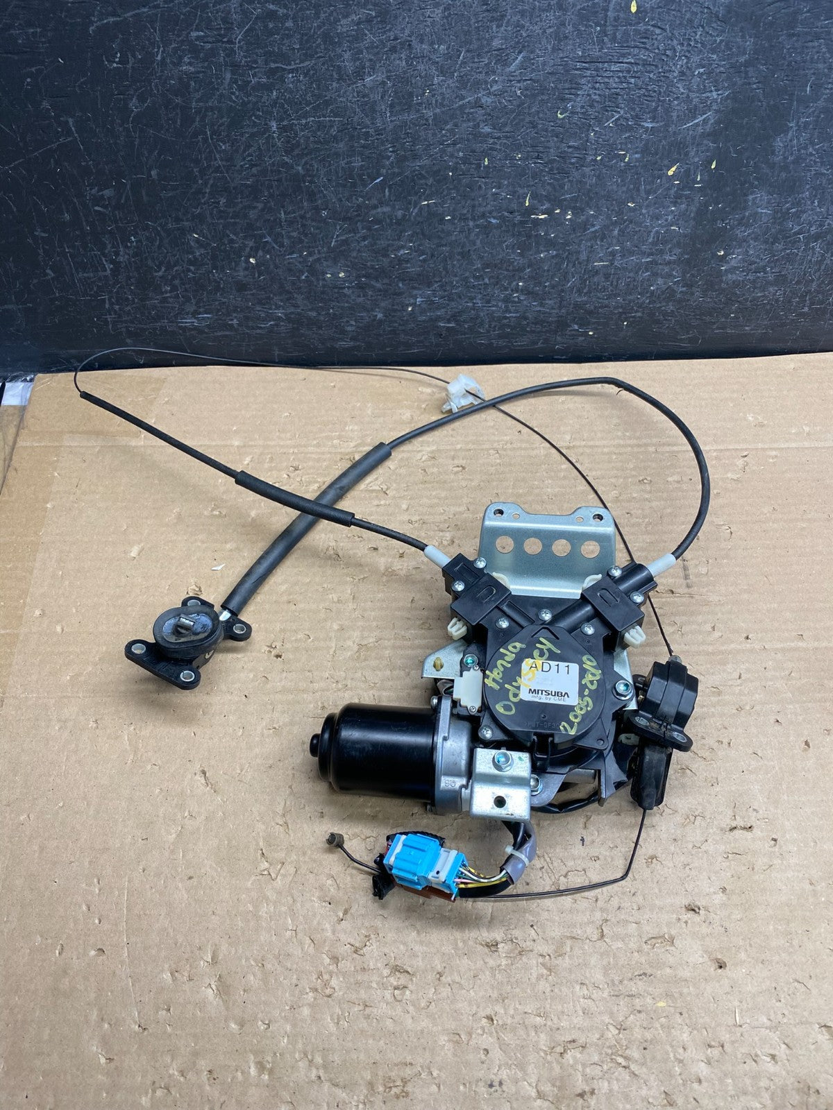 2005 - 2010 Honda Odyssey Rear Left Sliding Door Lock Actuator Motor AG84680