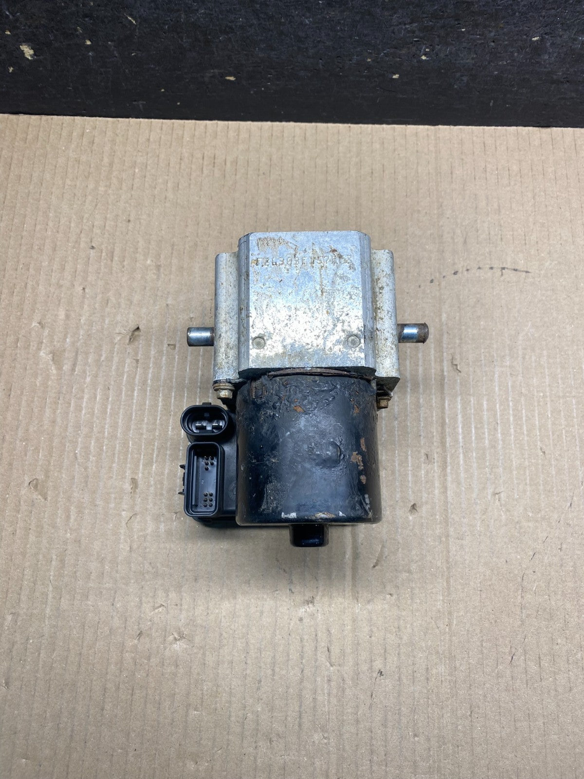 2005 - 2007 Chevy Express GMC Savana 1500 2500 ABS Anti Lock Brake Pump AI4842 D1