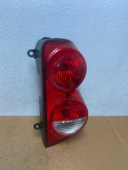 2004-2009 Dodge Durango Tail Light Right Passenger RH Side AE0545 LK2
