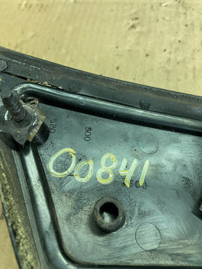 1997 1998 1999 Mercury Grand Marquis Trunk Lid Center Tail Light O0841 DG15