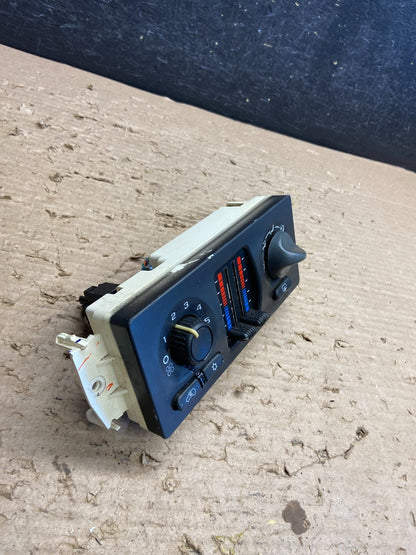 2003 to 2006 Chevrolet Silverado HVAC Heater Climate Control Module AG8778 DG1