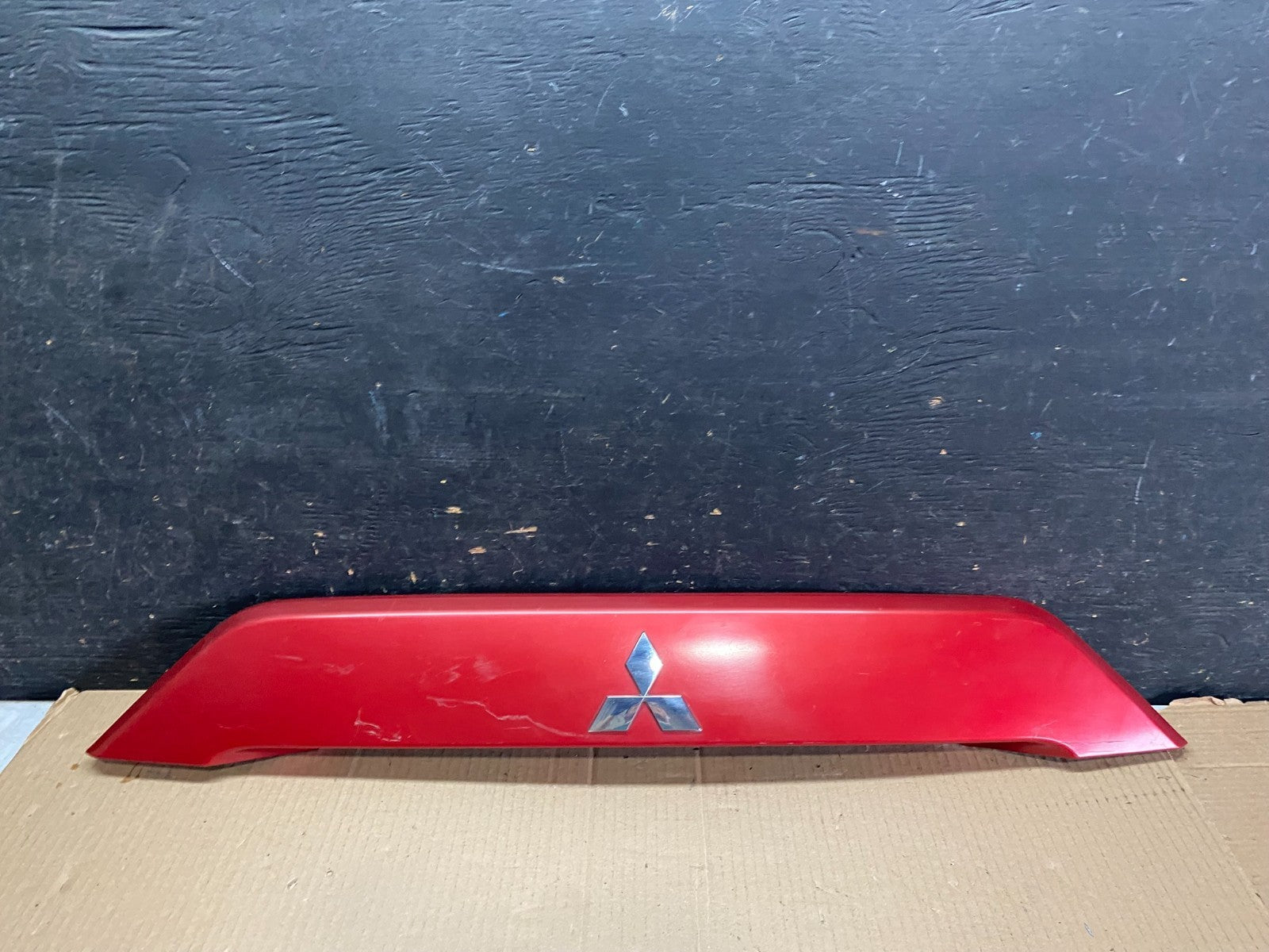 2007 to 2013 Mitsubishi Outlander Rear Hatch Tailgate Trim Molding Q3116 DG0