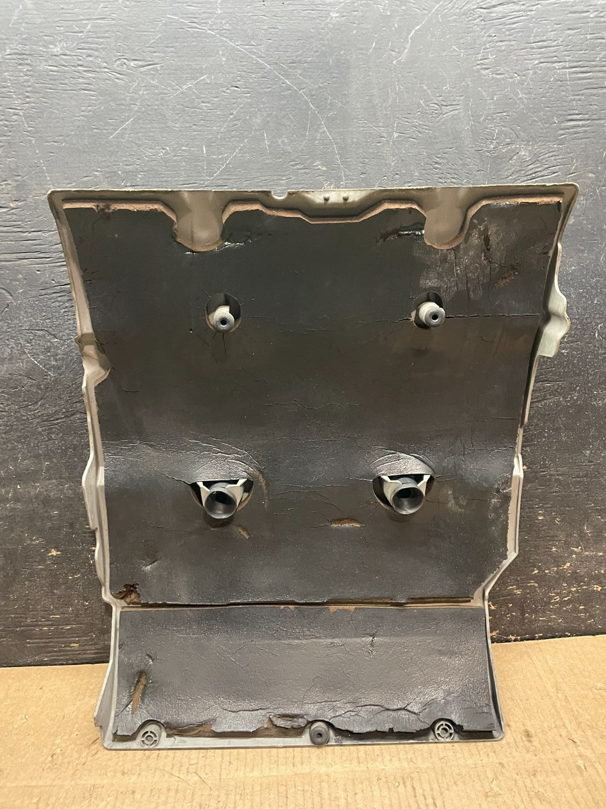 1997 to 2004 Cadillac Deville Seville Northstar Engine Motor Cover X9699 DG3