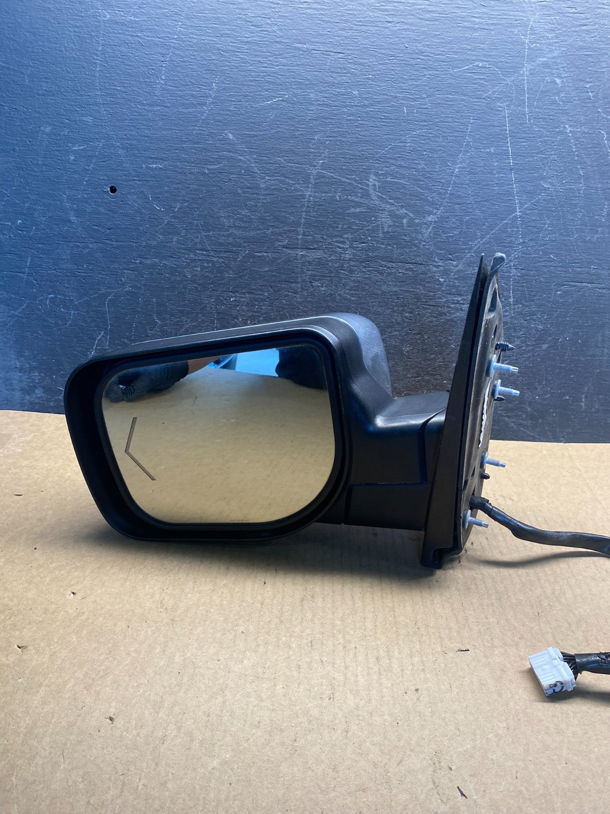 2008 to 2015 Nissan Armada Left Driver Side Turn Signal Mirror ag7209 DG8