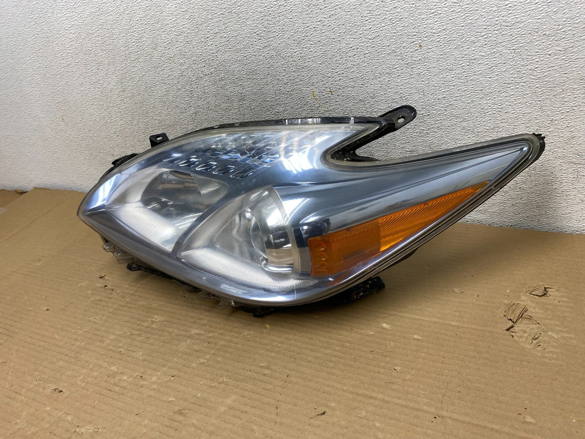 2010 - 2011 Toyota Prius Left Driver LH Blue Halogen Headlight AG9336 DW2