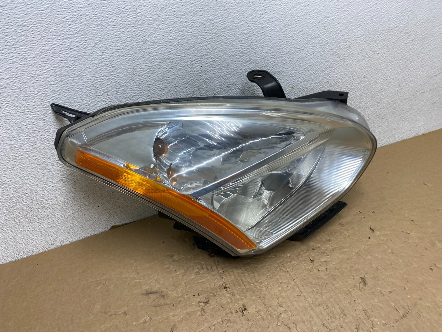 2009-2013 Nissan Rogue Right Passenger Halogen Headlight DEPO AF8095 DW2