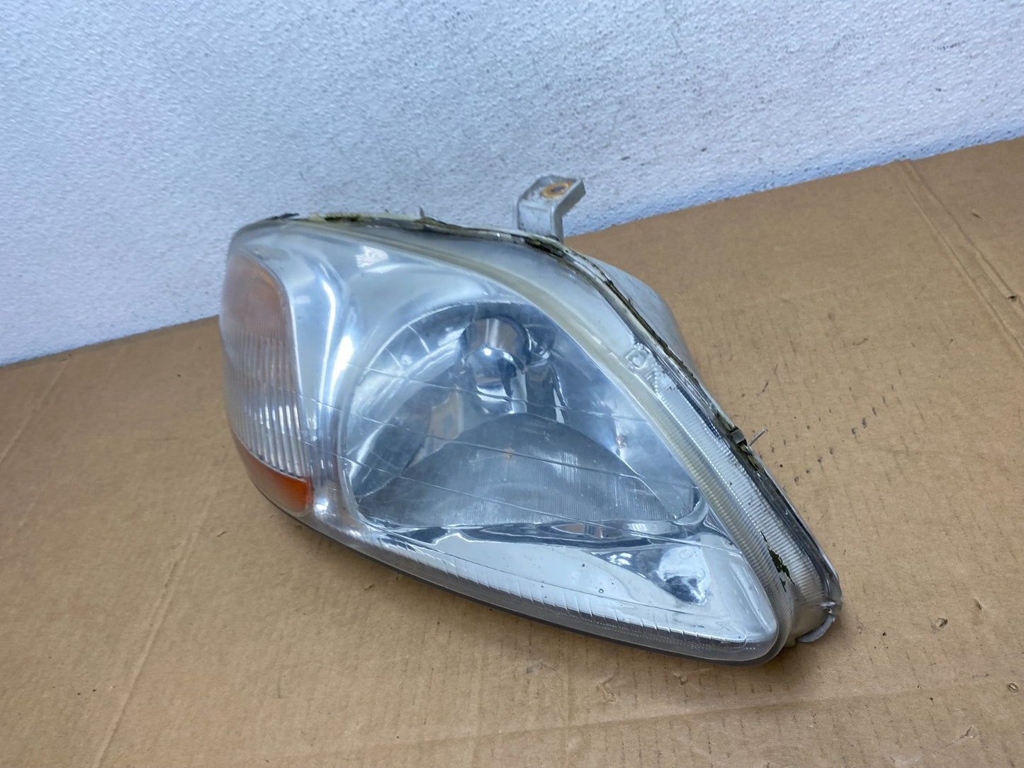 1996 - 1998 Honda Civic Sedan Right Passenger RH Headlight Halogen S0288 DW1