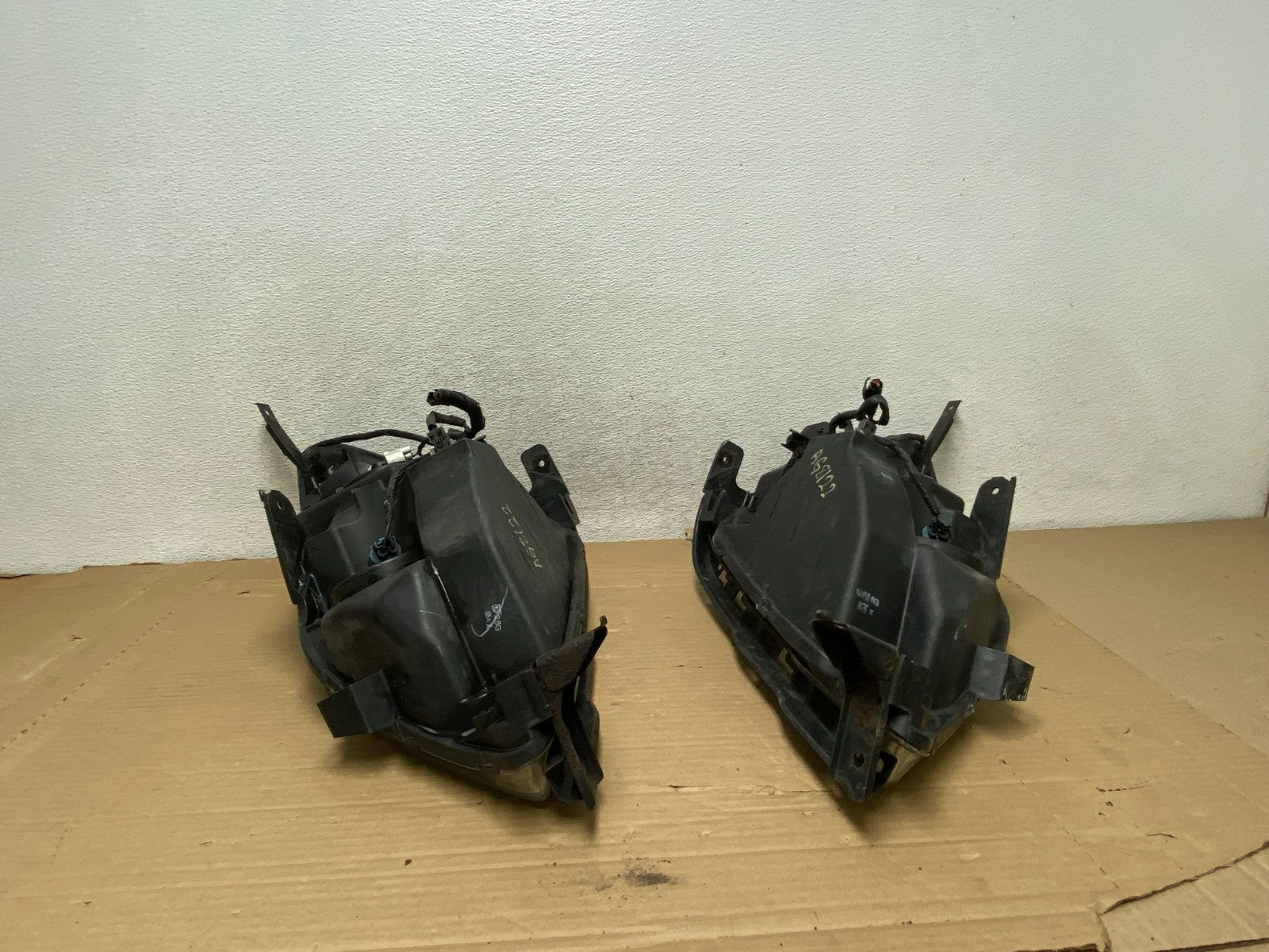 2005 2006 2007 Honda Odyssey Left+Right Set Halogen Headlights AG8122 DW8