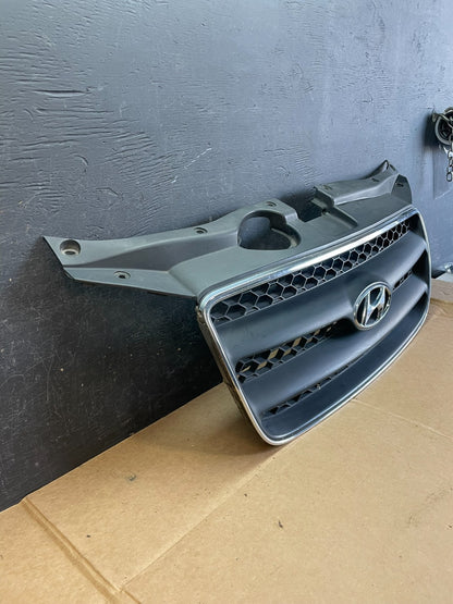 2007 to 2009 Hyundai Santa Fe Front Upper Grill Grille AE0842 DG2