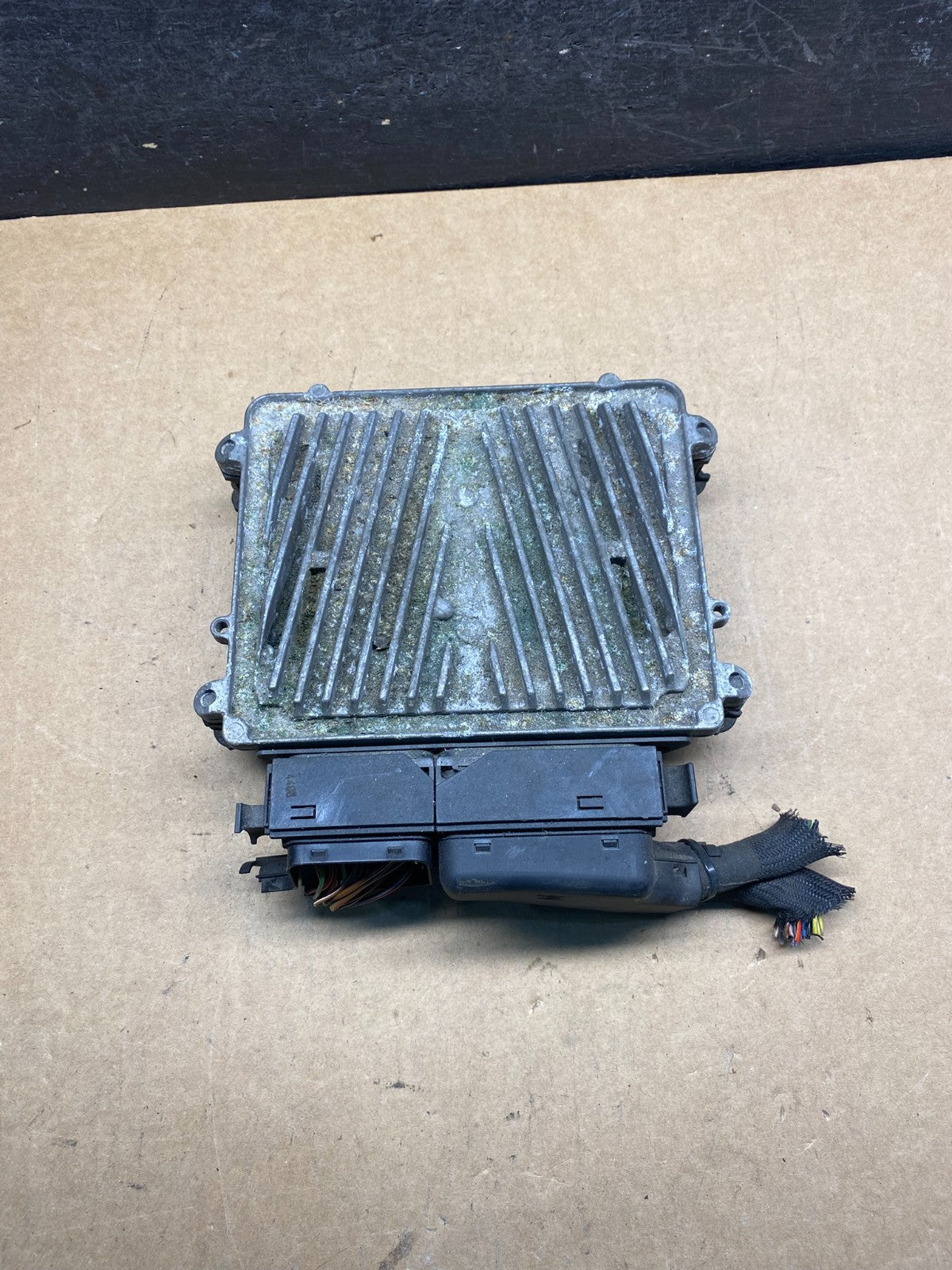 2007 - 2011 Mercedes S550 ECU ECM Engine Control Module Unit ah7018 DG1