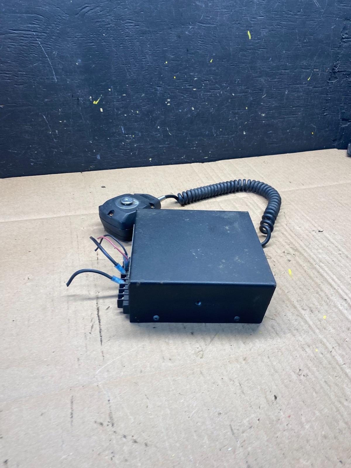 SHO-ME 30 Series Dash Mount Amplifier - 30.2108.000 P2061 PS1