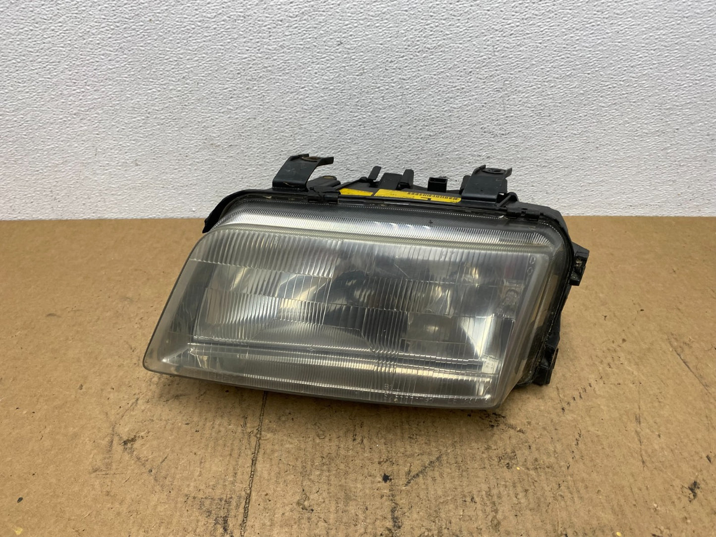 Halogen 1996 to 1999 Audi A4 Left Driver LH Side Headlight AC3669 DG0