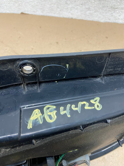 2004 2005 2006 Suzuki XL-7 Vitara Left Driver Side Tail Light AG4428 LK7