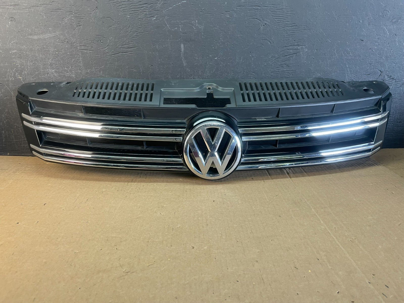 2012 to 2015 Volkswagen Passat Front Upper Grill Grille Aftermarket AD01970
