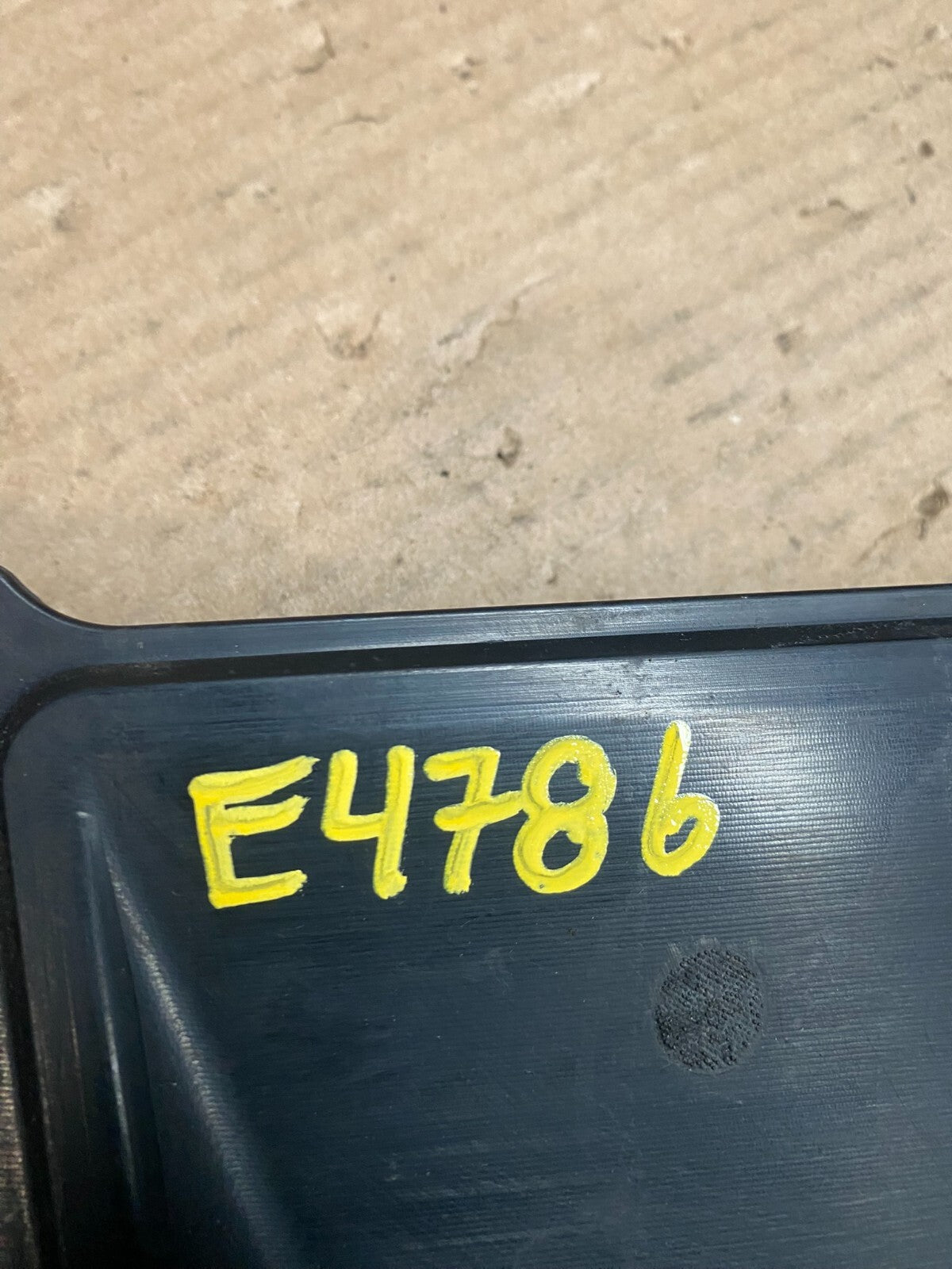 2006 to 2010 Hyundai Sonata Azera V6 Engine Motor Shield Cover OEM E4786 DG19