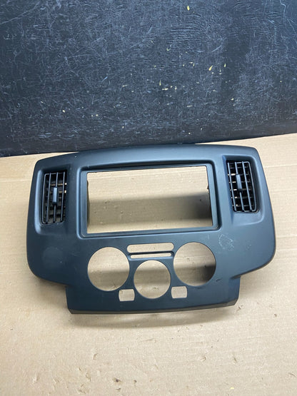 2013-2021 Nissan NV200 Center Console Radio Climate Control Air Vent AG5187 DG0