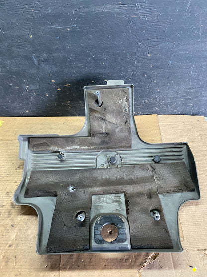 1992 to 1997  Oldsmobile 88 Engine Motor Cover OEM Q9821 DG5